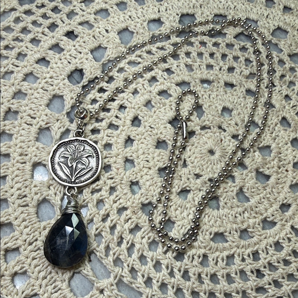 Silver Lily Flower And Labradorite Pendant Necklace
